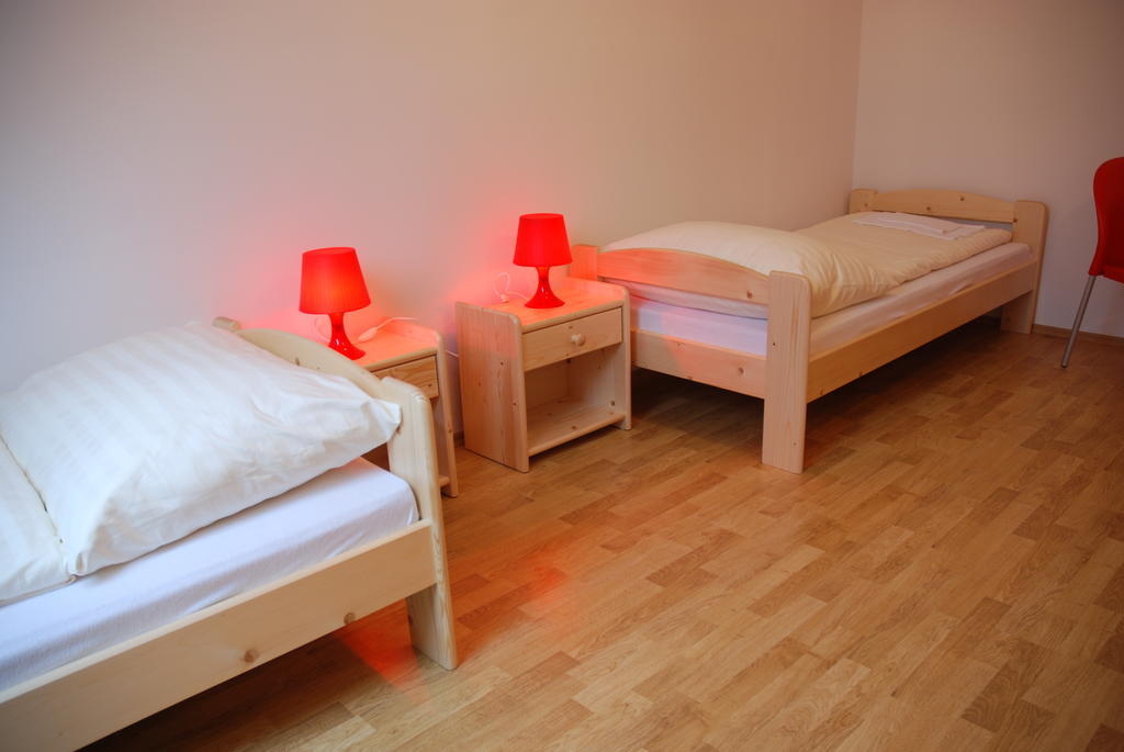 In Vino Bed & Breakfast Pohořelice エクステリア 写真